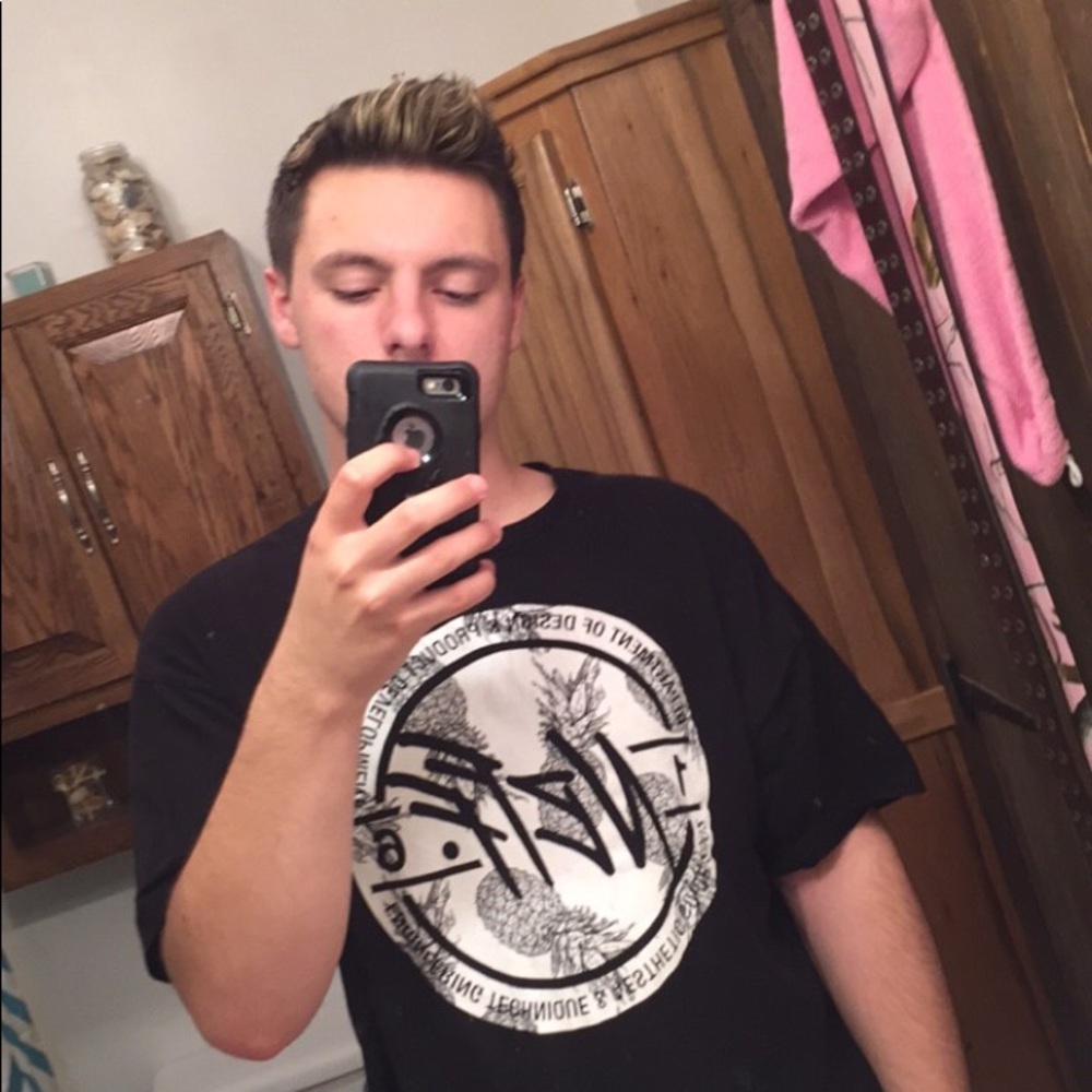 Meet your Posher, Cody